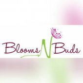 Buds and Blooms Floral business logo picture